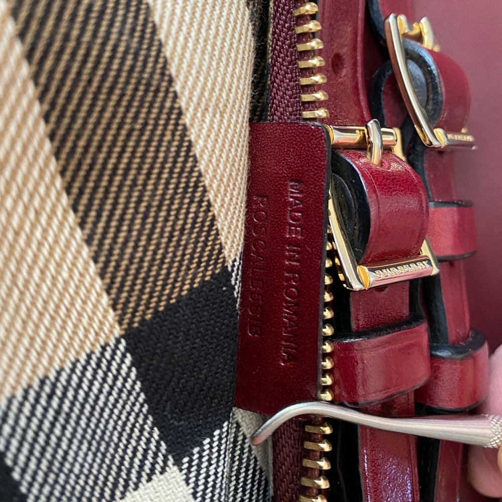 Burberry Deep Burgundy Wristlet - Picture 13 of 14